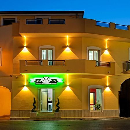 B&B 21-12 Saviano Exteriér fotografie